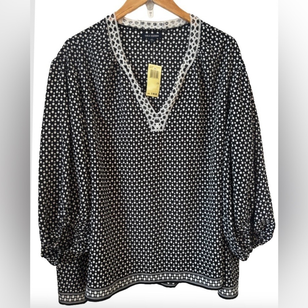 Max Edition NWT blk & wht geo prnt balloon slv & crochet nk detail SZ 2X preppy